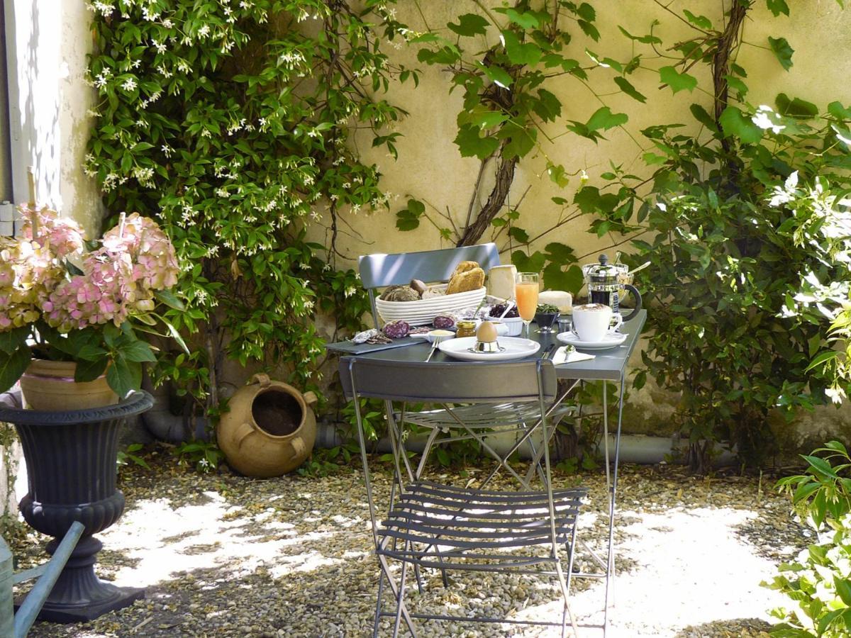 Maison Piloni L'Isle-sur-la-Sorgue Luaran gambar